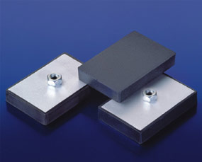 Gummiummantelter Magnetblock mit Gewindebuchse aus Neodym